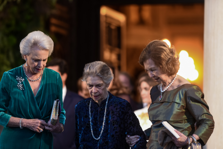 Φίλιππος και Νίνα Φλορ: Ολα όσα έγιναν στον πριγκιπικό γάμο και τη δεξίωση που ακολούθησε 