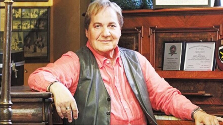 Κώστας Βενετσάνος: «Ο Μπιμπίλας είχε μονίμως καρούμπαλο από τα χτυπήματα του Φιλιππίδη»