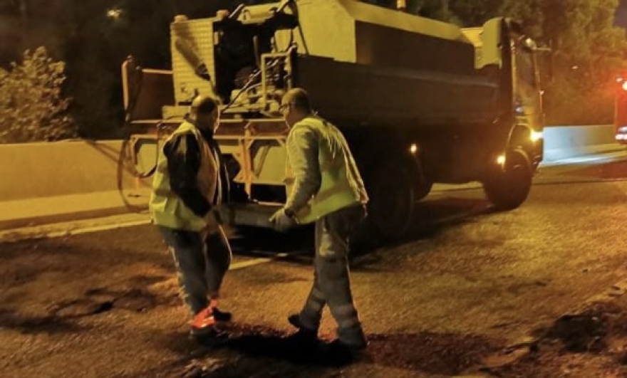 Επεισόδια με Ρομά στοv Ασπρόπυργο  -  Έκλεισαν την Αττική Οδό - Πετρόπολεμος με την ΕΛ.ΑΣ