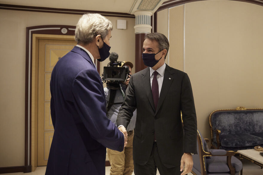 Συνάντηση Μητσοτάκη - Κέρι στο Ριάντ: Επί τάπητος η ενεργειακή συμφωνία με την Αίγυπτο