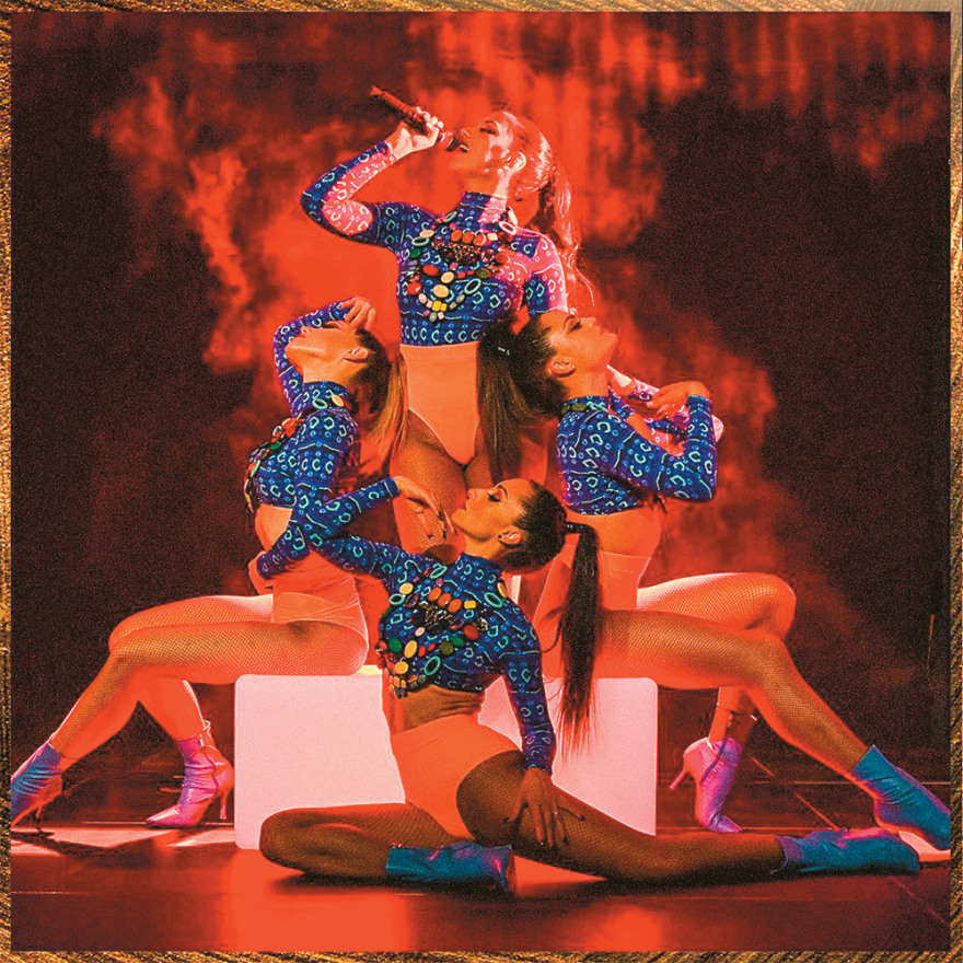 Μύκονος: Το «Billionaire» του Μπριατόρε πάει από τη Σαρδηνία στα Ματογιάννια με ελάχιστη κατανάλωση... 50.000 ευρώ!