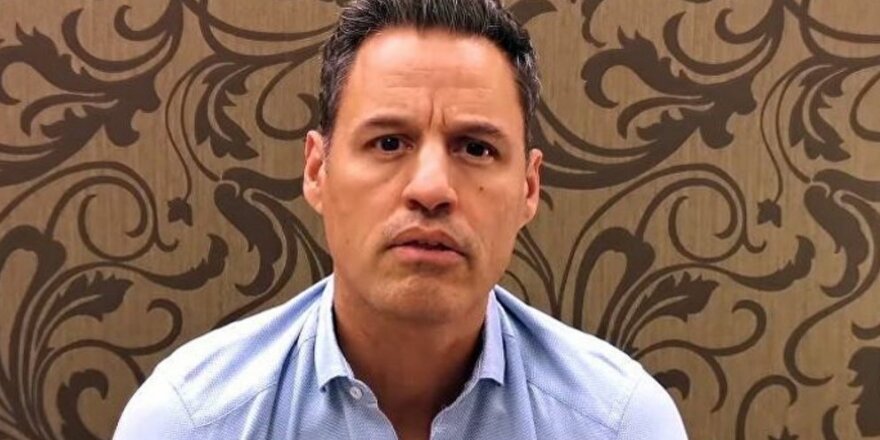 Μην παίζετε το παιχνίδι του Πετράκου...