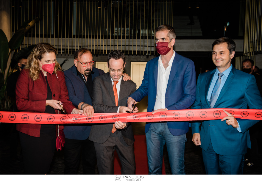 Η Brown Hotels αναβιώνει την αίγλη της Ομόνοιας.