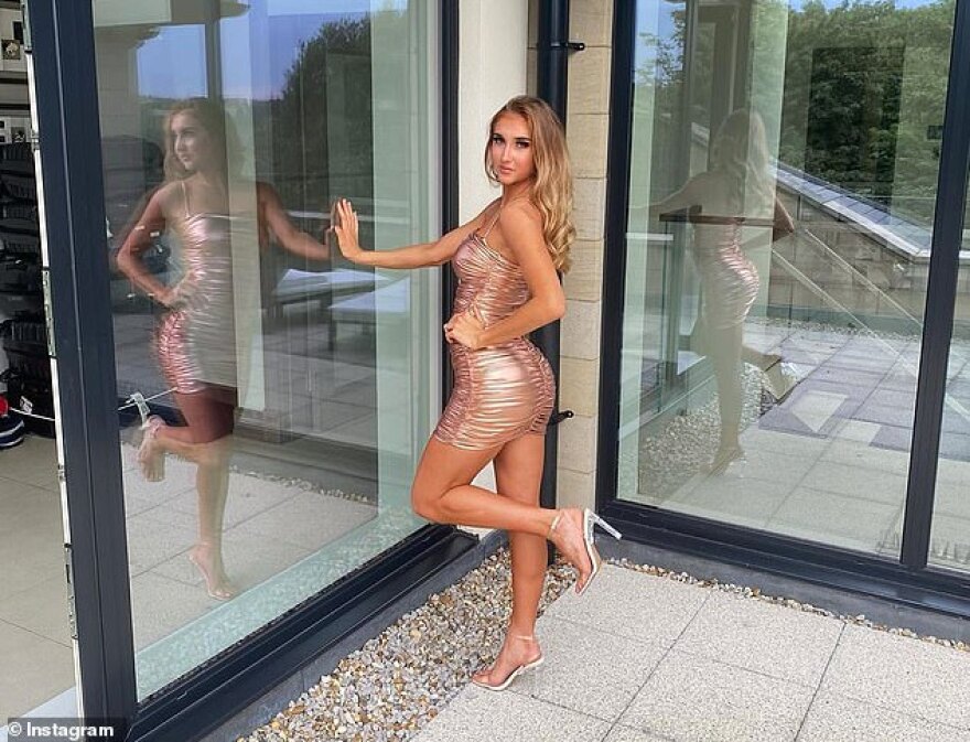 Σάλος με το «αηδιαστικό» βίντεο του Πολ Σκόουλς και τα... πόδια της κόρης του