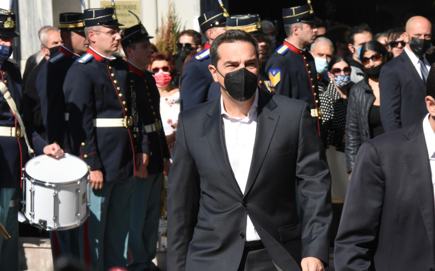 «Αθάνατη» - Όλη η Ελλάδα αποχαιρέτησε με χειροκροτήματα τη Φώφη Γεννηματά