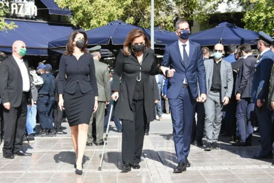 Οι πέντε στιγμές  που συγκλόνισαν στην κηδεία της Φώφης Γεννηματά