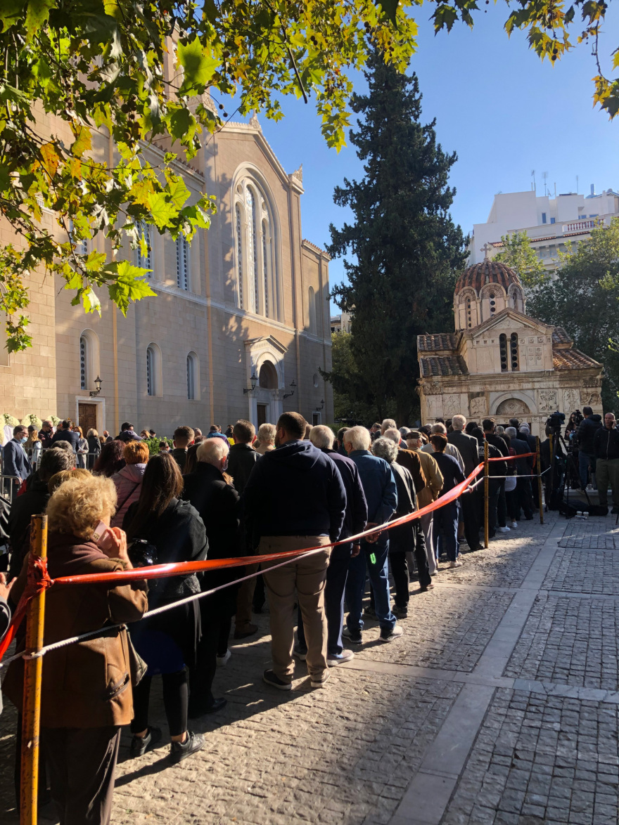 «Αθάνατη» - Όλη η Ελλάδα αποχαιρέτησε με χειροκροτήματα τη Φώφη Γεννηματά