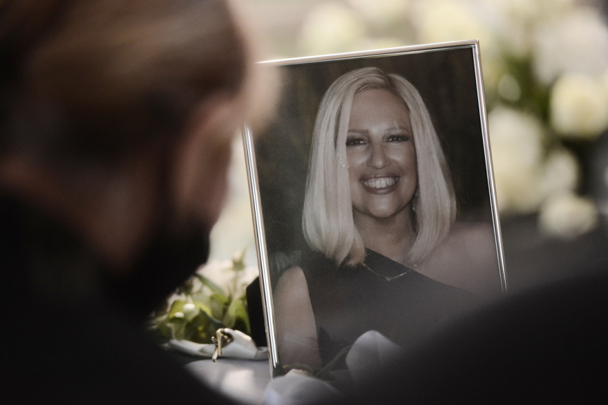 «Αθάνατη» - Όλη η Ελλάδα αποχαιρέτησε με χειροκροτήματα τη Φώφη Γεννηματά