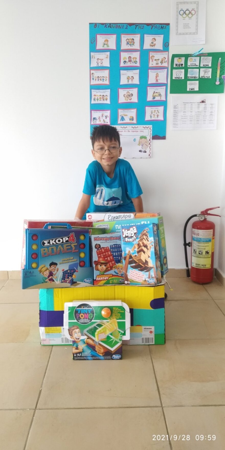 Ο 9χρονος Τάσος θα παρελάσει μόνος του με τη γαλανόλευκη στο Μαθράκι - Δείτε φωτογραφίες