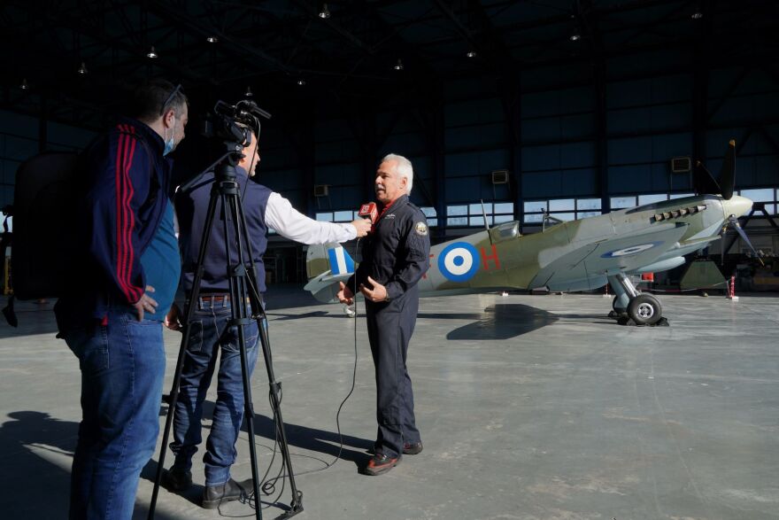 Το θρυλικό Spitfire του Β' ΠΠ στον ουρανό της Θεσσαλονίκης – Ενθουσιασμένος δηλώνει ο Βρετανός πιλότος του