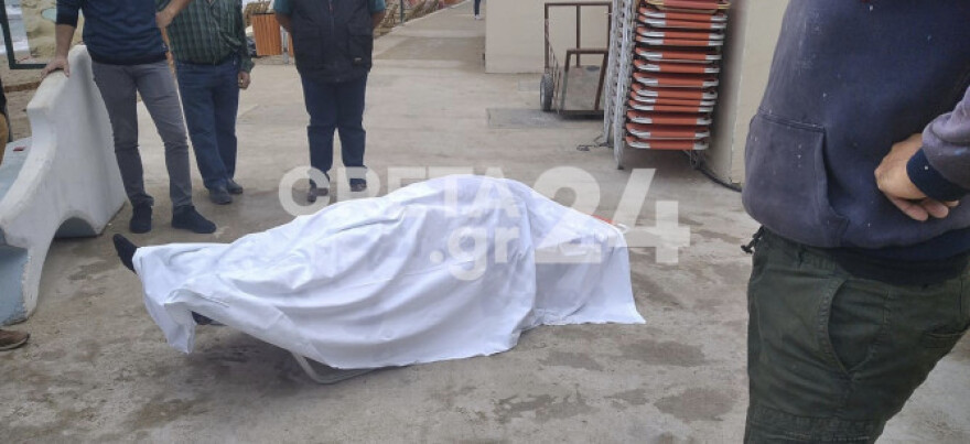 Ηράκλειο: Ψαράδες «χτυπήθηκαν» από μεγάλο κύμα - Ένας νεκρός και δύο στο νοσοκομείο