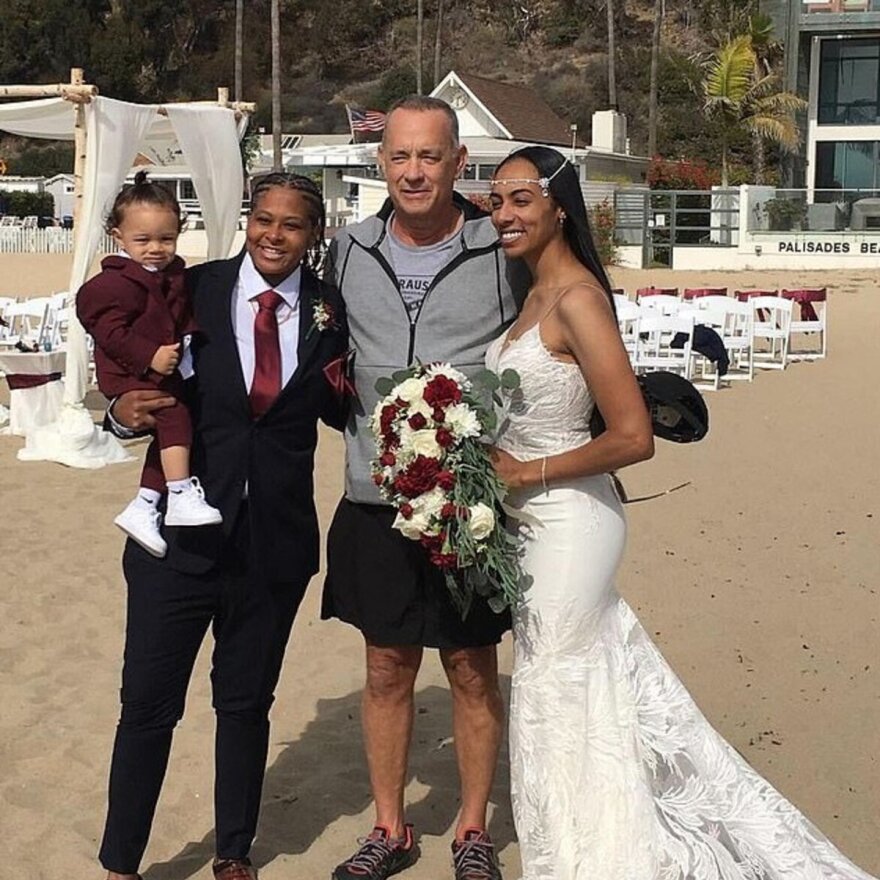 Τομ Χανκς: Βρέθηκε τυχαία σε γκέι γάμο και φωτογραφήθηκε με τις νεόνυμφες