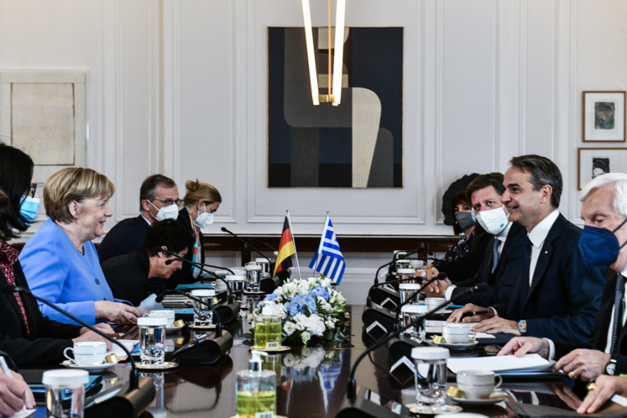 Μητσοτάκης: Η σημερινή Ελλάδα είναι διαφορετική από αυτή που γνωρίσατε - Μέρκελ: Απαίτησα πολλά από τους Έλληνες