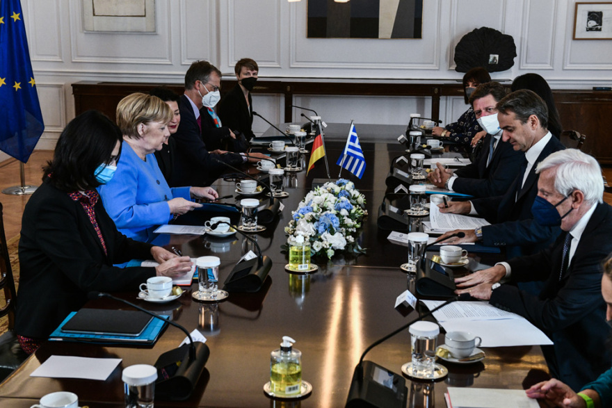 Μητσοτάκης: Η σημερινή Ελλάδα είναι διαφορετική από αυτή που γνωρίσατε - Μέρκελ: Απαίτησα πολλά από τους Έλληνες