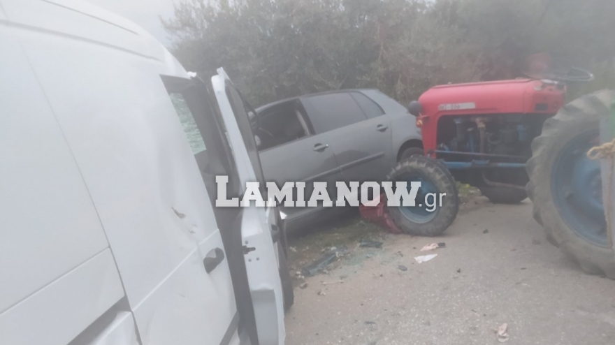 Σοβαρό τροχαίο με τρακτέρ και Ι.Χ στη Λαμία - Τρεις τραυματίες