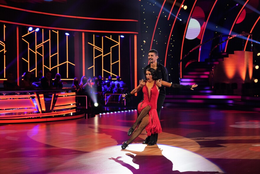 Απόψε το 3ο εντυπωσιακό live του διαγωνισμού «Dancing With The Stars» - Δείτε φωτογραφίες 