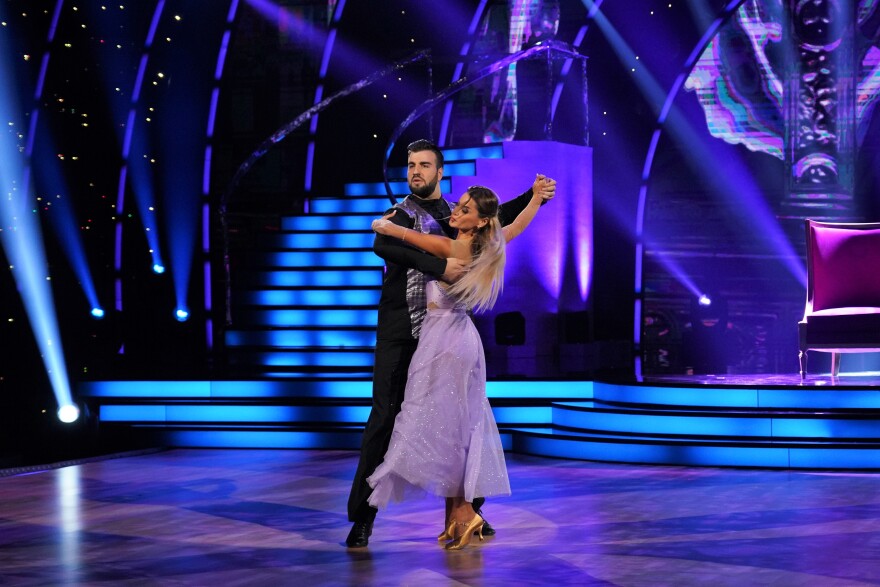 Απόψε το 3ο εντυπωσιακό live του διαγωνισμού «Dancing With The Stars» - Δείτε φωτογραφίες 