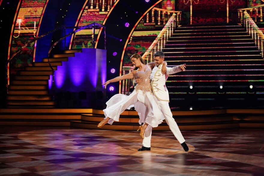 Απόψε το 3ο εντυπωσιακό live του διαγωνισμού «Dancing With The Stars» - Δείτε φωτογραφίες 