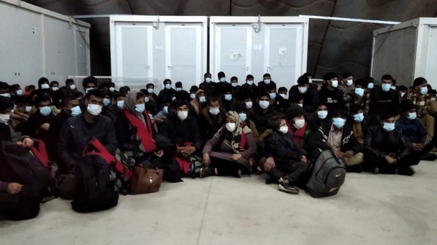 Στην Κω ρυμουλκήθηκε το φορτηγό πλοίο με τους 382 πολίτες τρίτων χωρών