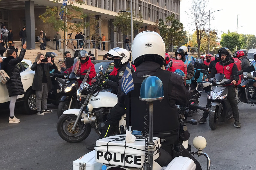 Τροχαίο στη Θεσσαλονίκη: Αλβανικής καταγωγής χωρίς δίπλωμα ο 21χρονος που σκότωσε τον ντελιβερά