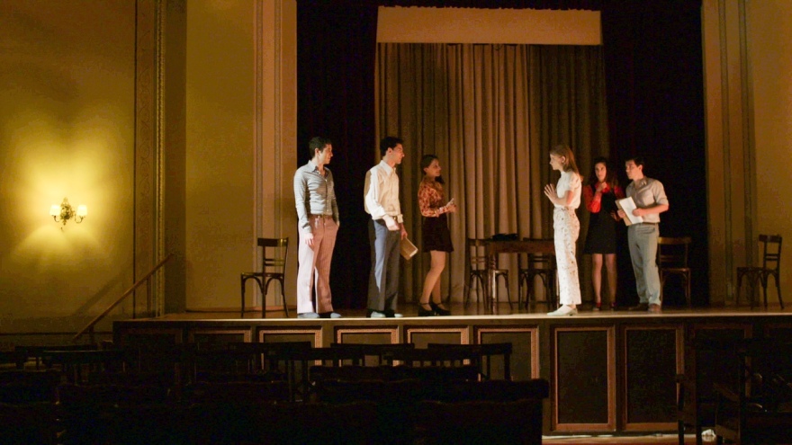 Οργισμένοι οι ήρωες της σειράς «Άγριες Μέλισσες» μετά την απόφαση του δικαστηρίου