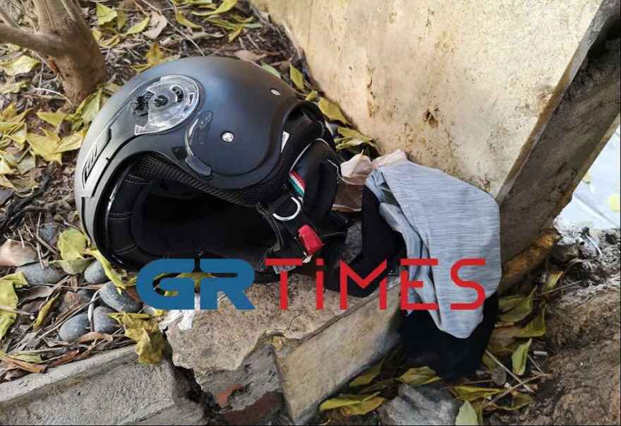 Θλίψη για τον ντελιβερά στη Θεσσαλονίκη: Αφήνουν λουλούδια στο σημείο που σκοτώθηκε