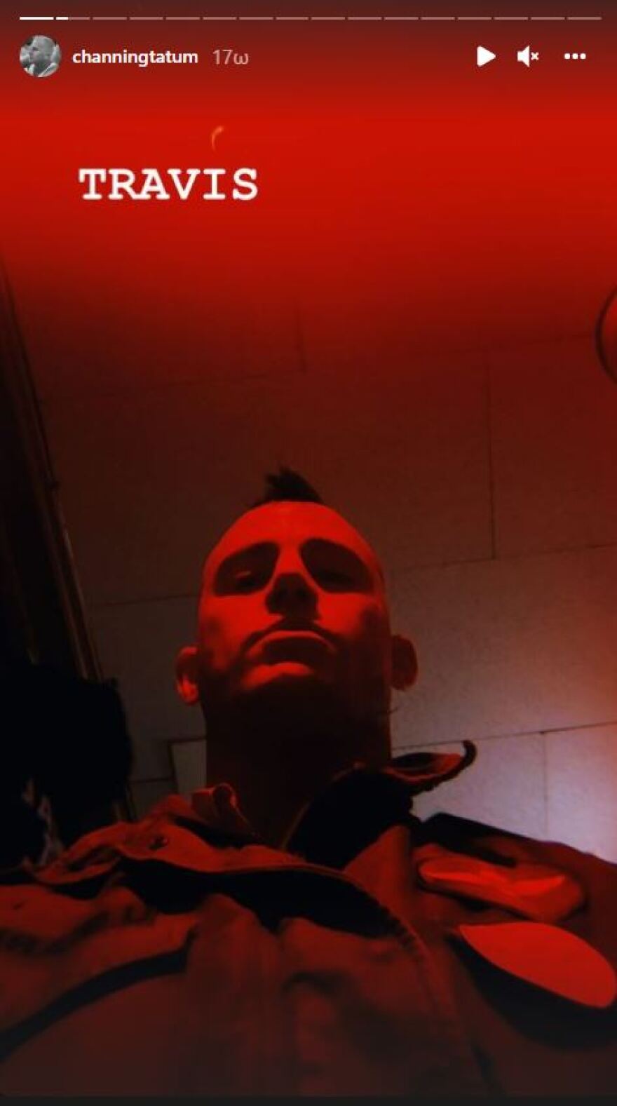 Ο Τσάνινγκ Τέιτουμ και η Ζόι Κράβιτζ επισημοποιούν τη σχέση τους στα social media με Halloween εμφάνιση