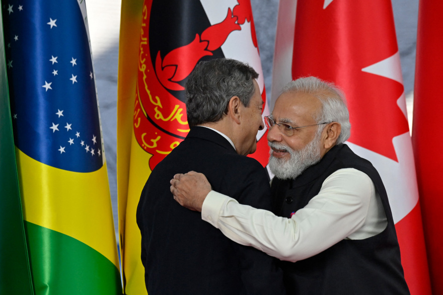 O... αγκαλίτσας της Συνόδου Κορυφής του ΟΗΕ για το Κλίμα έφερε σε αμηχανία τον Αντόνιο Γκουτέρες