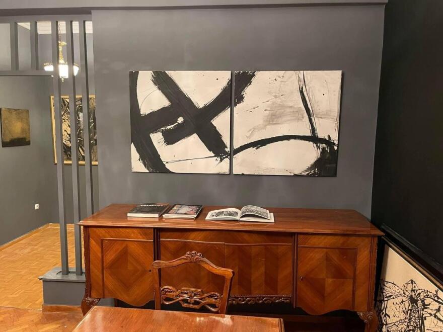 Ο δικηγόρος συλλέκτης που μεταμόρφωσε ένα τριώροφο της παλαιάς Αθήνας σε μουσείο 