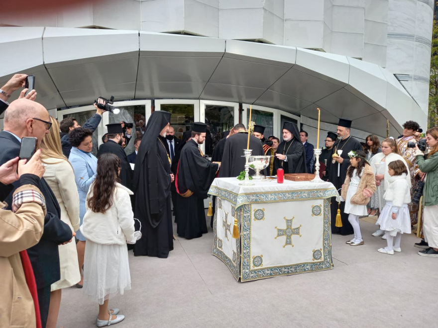 Με λαμπρότητα και σε κλίμα συγκίνησης τα θυρανοίξια του Ναού του Αγίου Νικολάου στο «Σημείο Μηδέν»