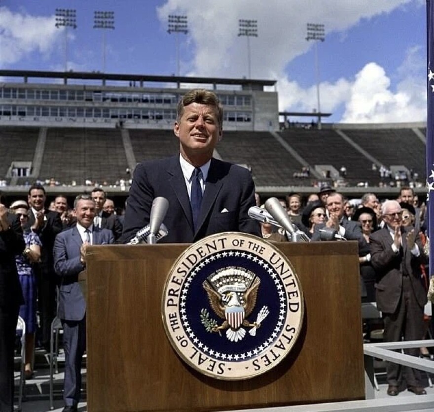 Ανατροπή στη δολοφονία του Κένεντι; Νέοι ισχυρισμοί ότι ο Όσβαλντ δεν ήταν ο δολοφόνος