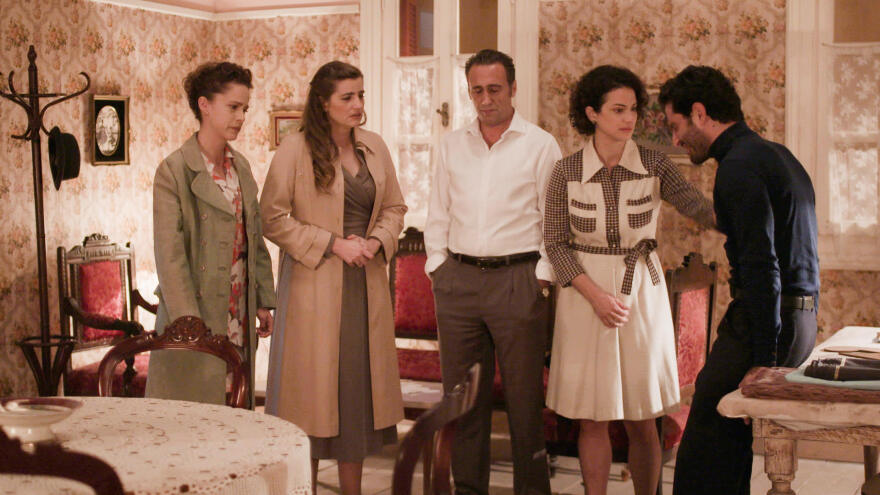 Άγριες Μέλισσες: Ο Μπάμπης επιστρέφει στο Διαφάνι από την εξορία