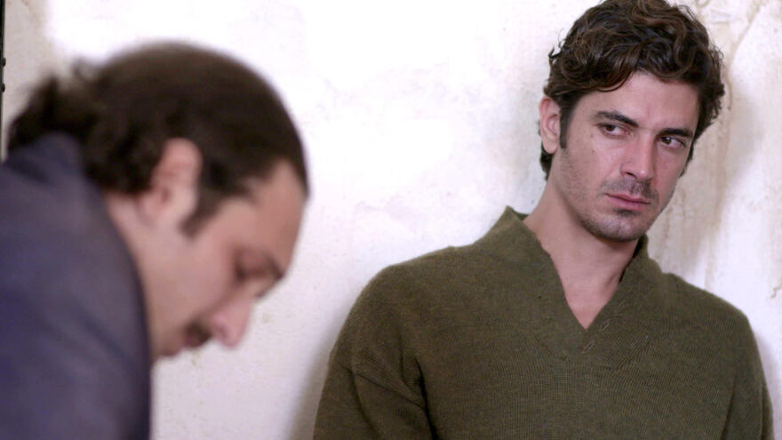 Άγριες Μέλισσες: Ο Μπάμπης επιστρέφει στο Διαφάνι από την εξορία