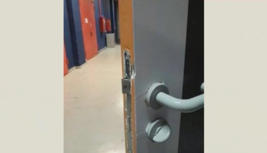 Νίκος Κοκλώνης: Έσπασαν το καμαρίνι του στο J2US