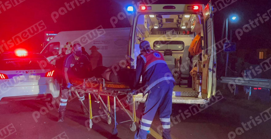 Σφοδρή μετωπική σύγκρουση ΙΧ με βαν στη Ζαχάρω, τρεις τραυματίες