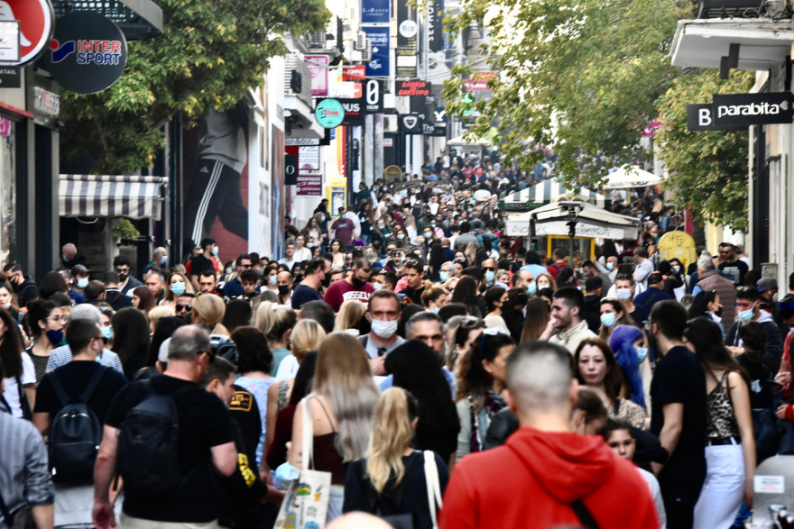 Επιχείρηση «μέτρα για τους ανεμβολίαστους»: Οι Αθηναίοι στην Ερμού για τα ψώνια τους - Σαρωτικοί έλεγχοι από την ΕΛΑΣ