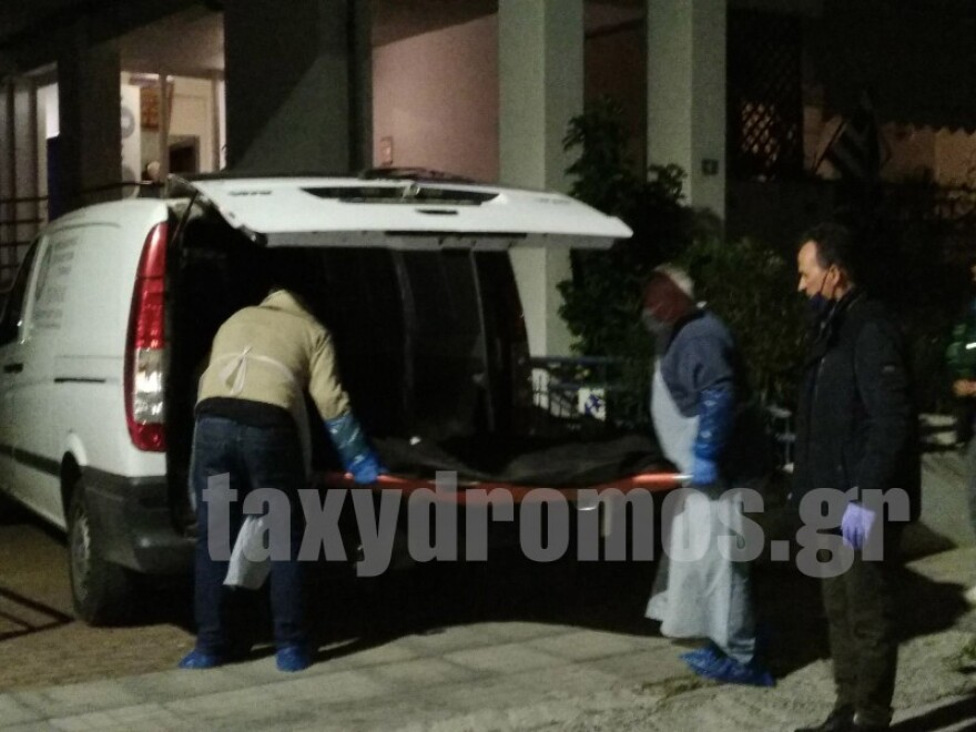 Βόλος - Η αδελφή της 75χρονης μιλά στο protothema.gr: «Ο βαφτισιμιός της την σκότωσε»