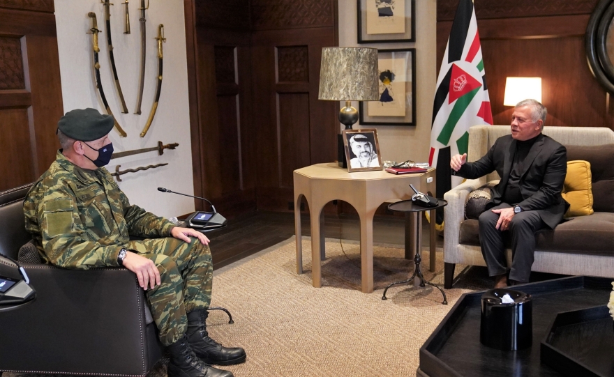 Δεκτός από τον βασιλιά της Ιορδανίας έγινε ο αρχηγός ΓΕΕΘΑ