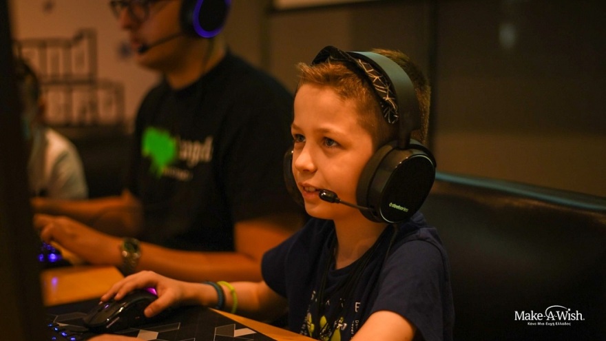 Make a Wish: «Αλίμονο αν συνηθίσουμε στη γροθιά ως βασικό χαιρετισμό»