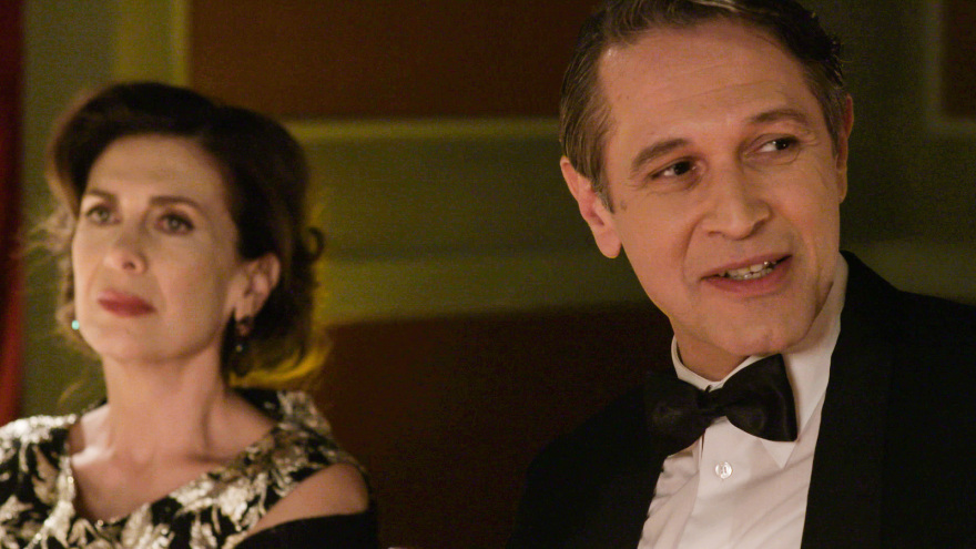 «Άγριες Μέλισσες»: Η συνύπαρξη του Δούκα και της Μυρσίνης με την Ασημίνα και τα παιδιά τους θα φέρει τριγμούς