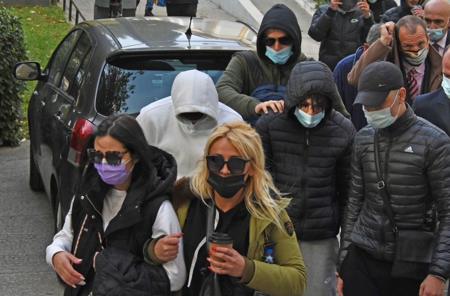 Αιματηρή συμπλοκή στον Κολωνό: Ποινική δίωξη για πλημμελήματα σε βάρος του τράπερ Thug Slime