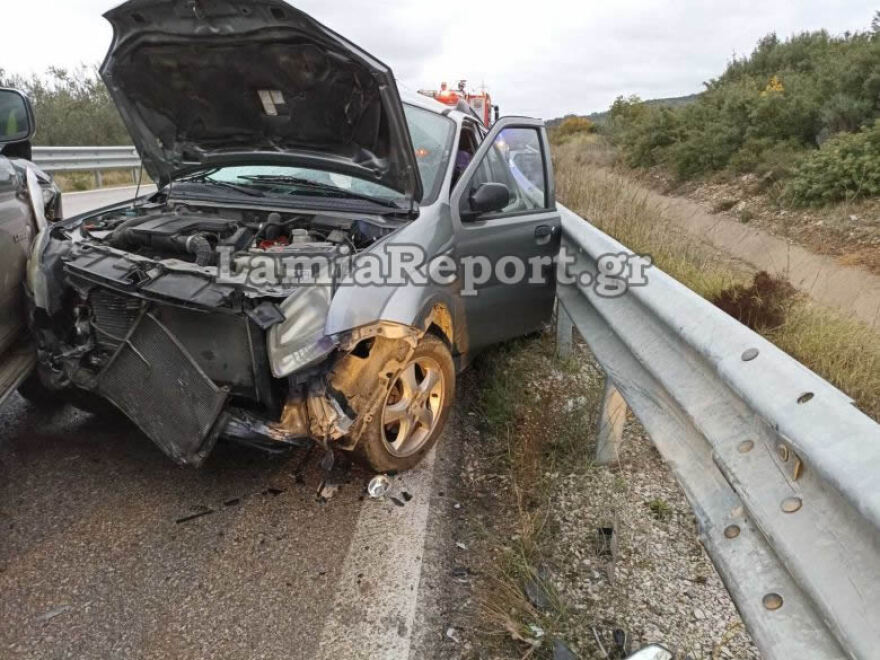 Θανατηφόρο τροχαίο σε παράδρομο της εθνικής στη Φθιώτιδα με νεκρό έναν 47χρονο