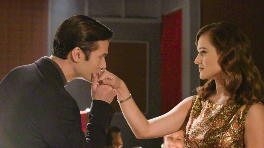 «Άγριες Μέλισσες»: Η Ελένη προκαλεί ανοιχτά τον Ακύλα και εκείνος φοβάται πως έμαθε την αλήθεια