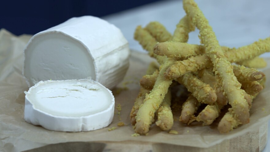 Xειμωνιάτικες συνταγές με έντονα αρώματα προτείνει ο Άκης Πετρετζίκης στο «Kitchen Lab» 