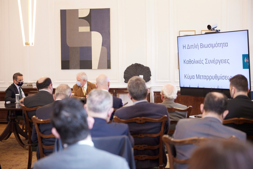 Ο Μητσοτάκης παρουσίασε το σχέδιο για την 3η φάση ανασυγκρότησης της Εύβοιας