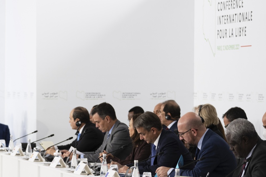 «Η Ελλάδα θα συζητήσει για την ΑΟΖ με τη νέα κυβέρνηση της Λιβύης» υπογράμμισε στο Παρίσι ο Μητσοτάκης