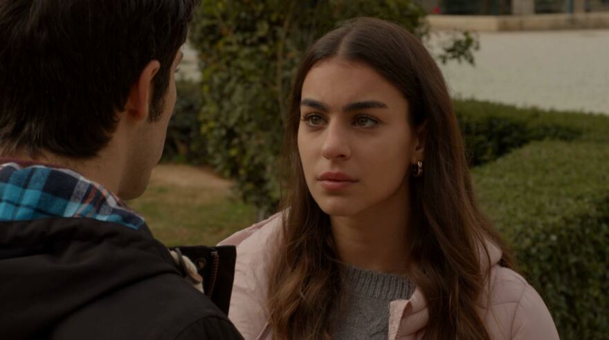 Στο «Αύριο Μας Ανήκει» η Φανή βλέπει την Κορίνα στην αγκαλιά του Μίλτου 