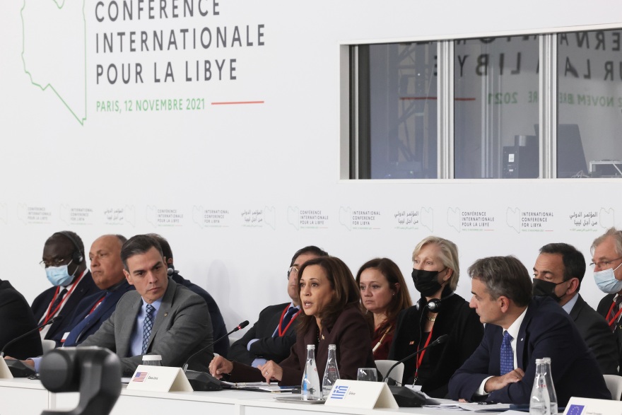 «Η Ελλάδα θα συζητήσει για την ΑΟΖ με τη νέα κυβέρνηση της Λιβύης» υπογράμμισε στο Παρίσι ο Μητσοτάκης