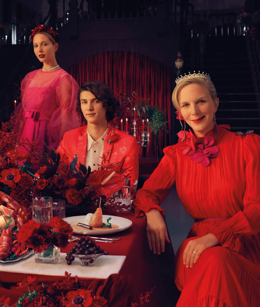 H Μαρία Ολυμπία πρωταγωνιστεί σε διεθνή διαφημιστική καμπάνια με γαλαζοαίματους