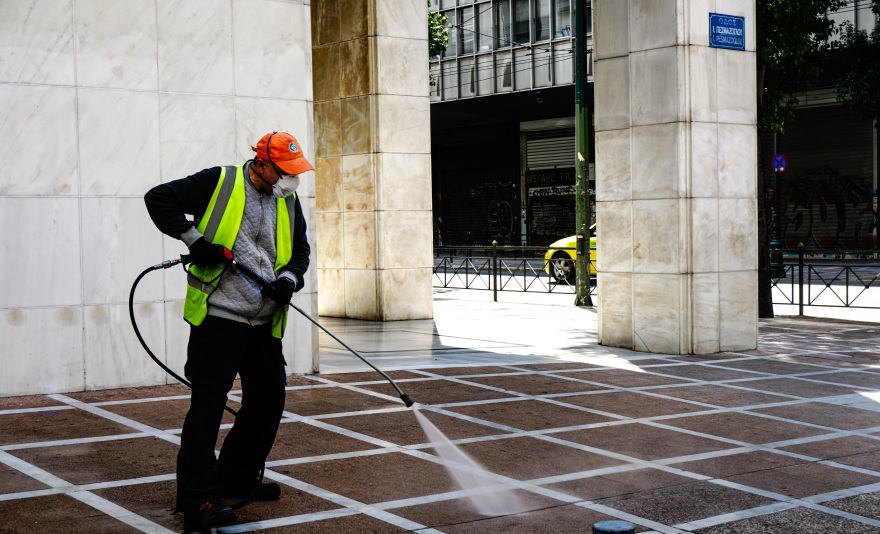 ΟΑΕΔ - Κοινωφελής εργασία: Νέο πρόγραμμα για 25.000 θέσεις εργασίας σε οργανισμούς και δήμους
